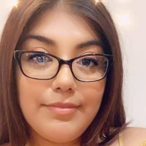 Meet your Posher, Mayra